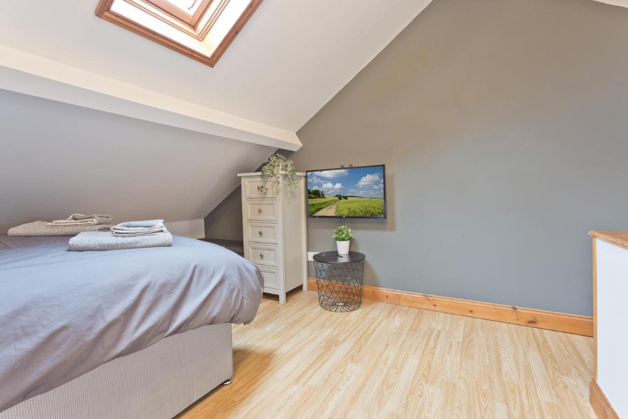 Malleus House Barrow-in-Furness Extérieur photo